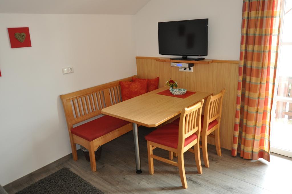 Haus Schreilechner Apartment Mariapfarr Bilik gambar